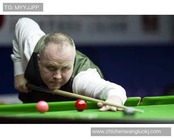 马丁内斯的传奇之路:从足球新星到世界冠军的辉煌历程